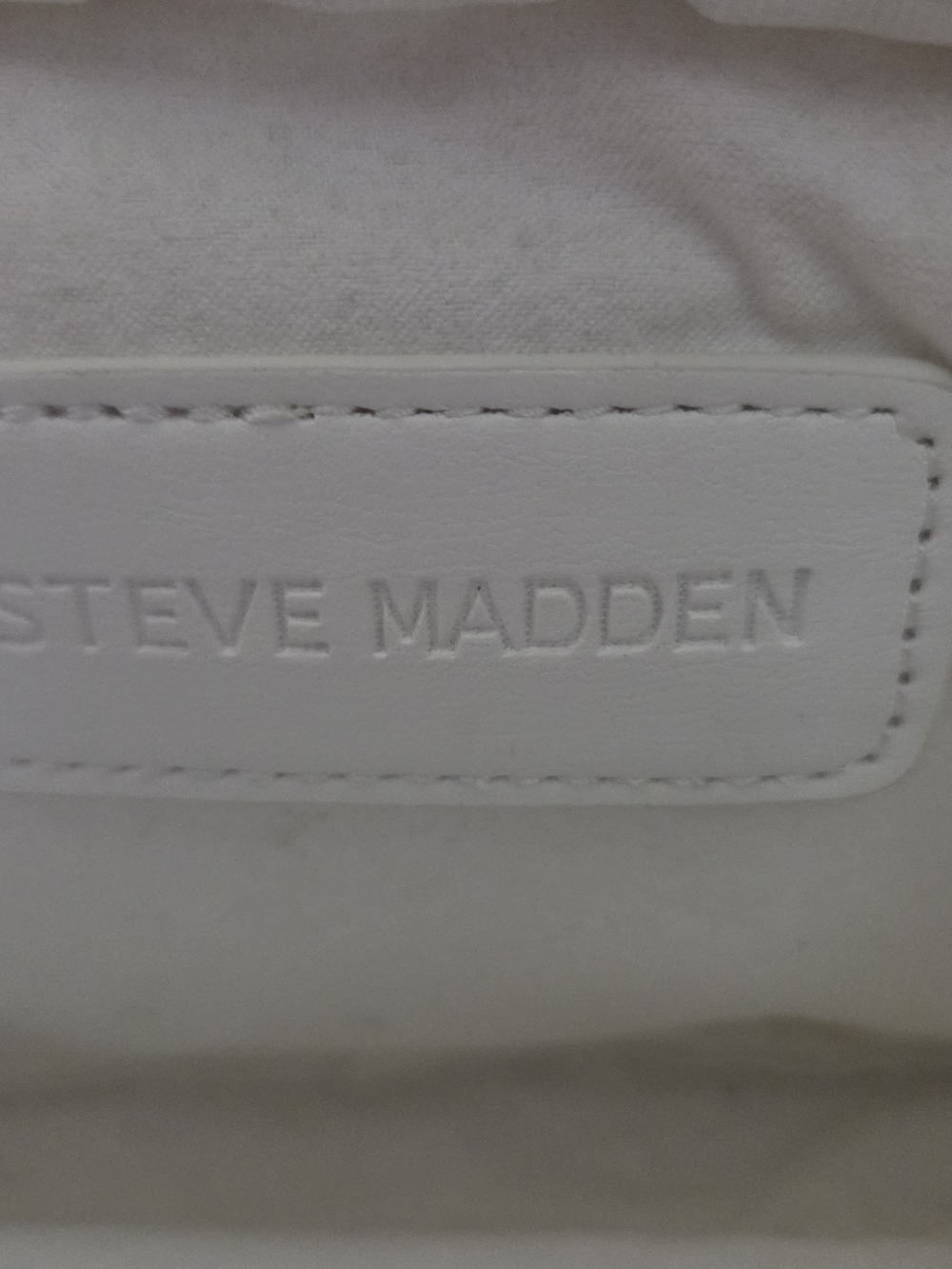 Steve Madden White Quilted Crossbody Bag with Silver Chain - Picture 3 of 5